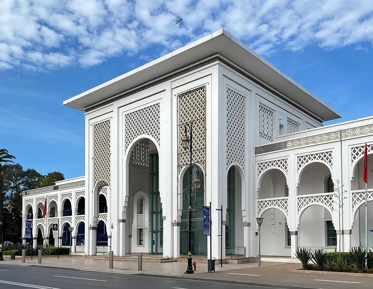 Side frontage and street at Rabat Mohammed VI Museum; 31 December 2022