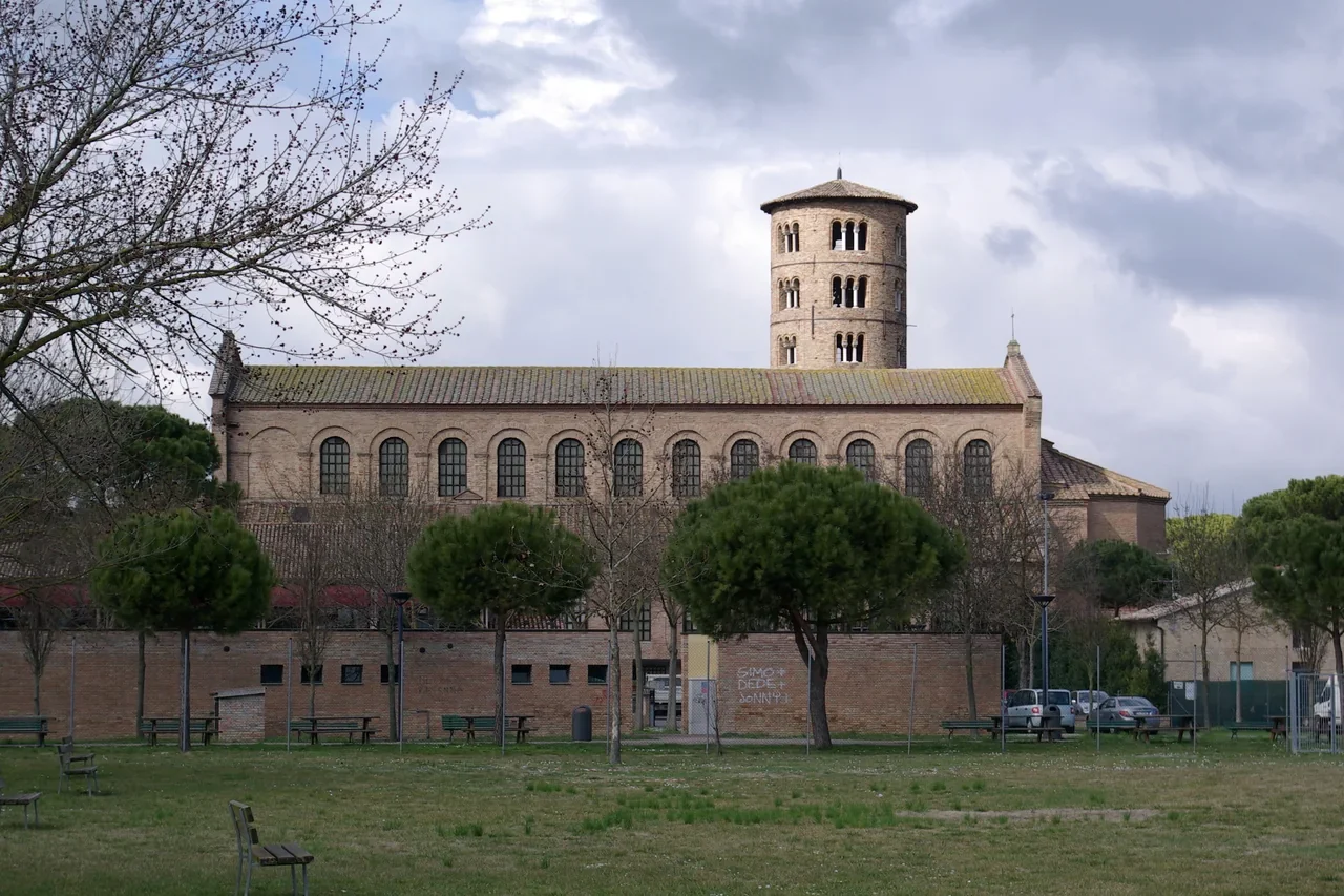 Ravenna Sant’Apollinare in Classe Bazilikası dışı, 2009