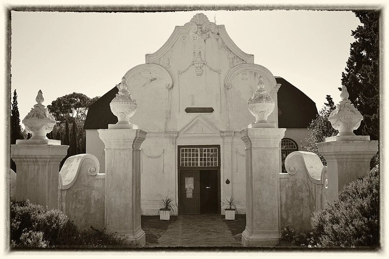 Oude Kerk dış cephesi, kaynak tarihi 2013; koleksiyon içi değildir