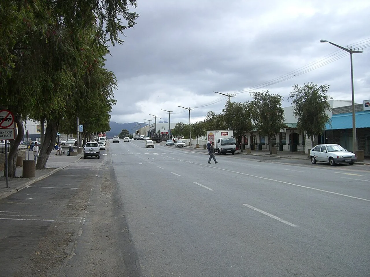 Piketberg ana yol görünümü, 19 Ekim 2010; müze içi değildir