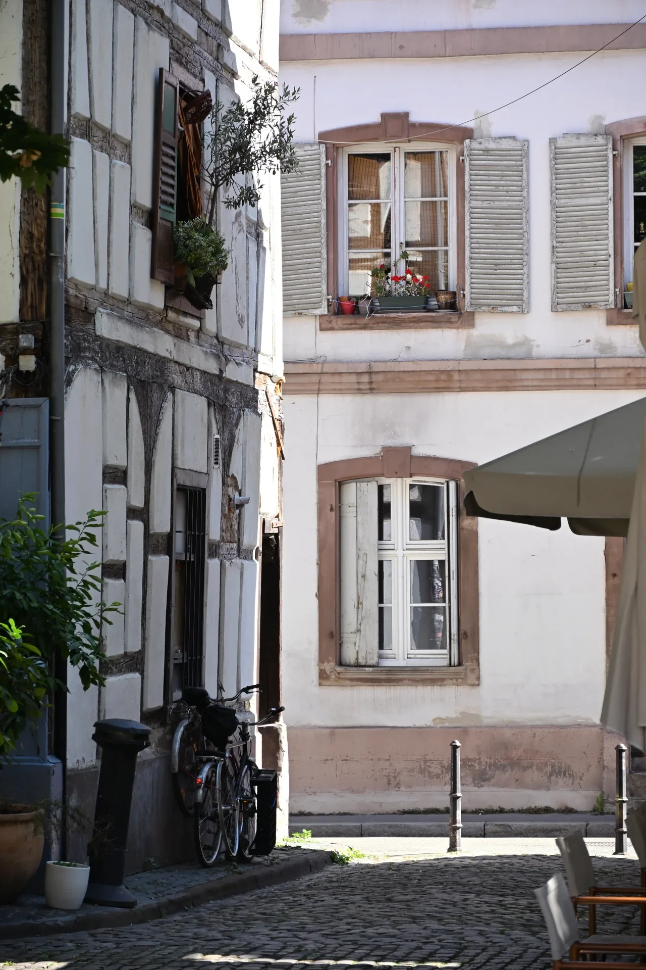 Place du Marché Gayot ile Rue du Chapon arasındaki Strasbourg sokağı, 2025