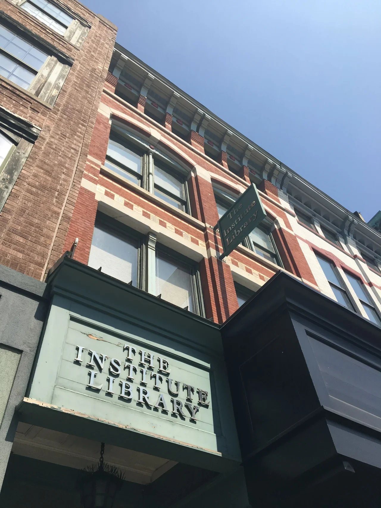 New Haven Institute Library sokaktan dış cephesi, arşiv