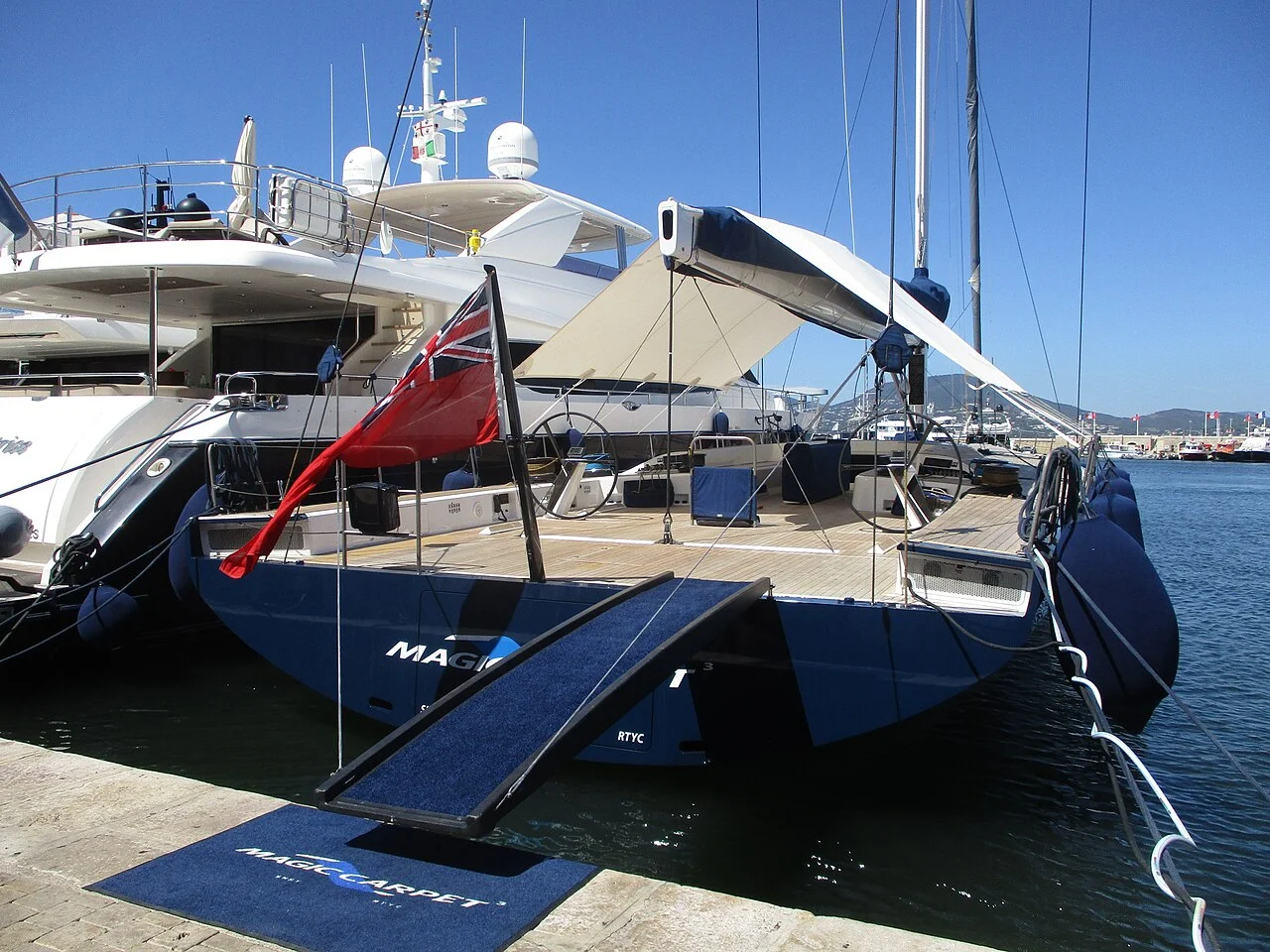 Saint-Tropez limanında bağlı yatlar; Ağustos 2020 arşiv fotoğrafı.