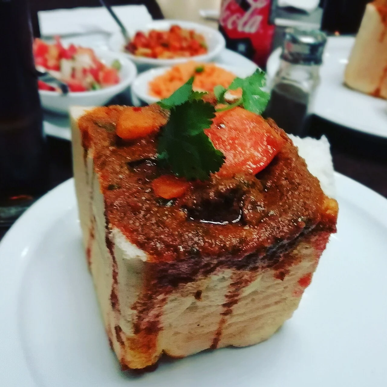 Koyun etli bunny chow örneği; 9 Eylül 2018, güncel restoran menüsü değil