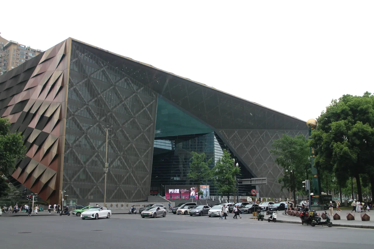 Chengdu Museum binasının dış görünüşü