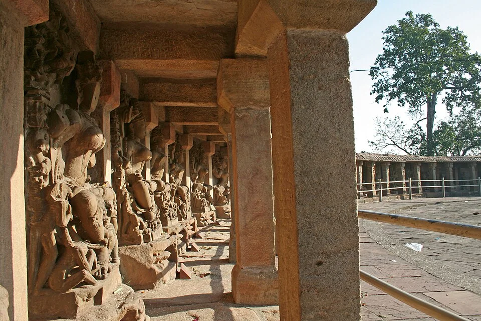 Bhedaghat Chausath Yogini tapınağı