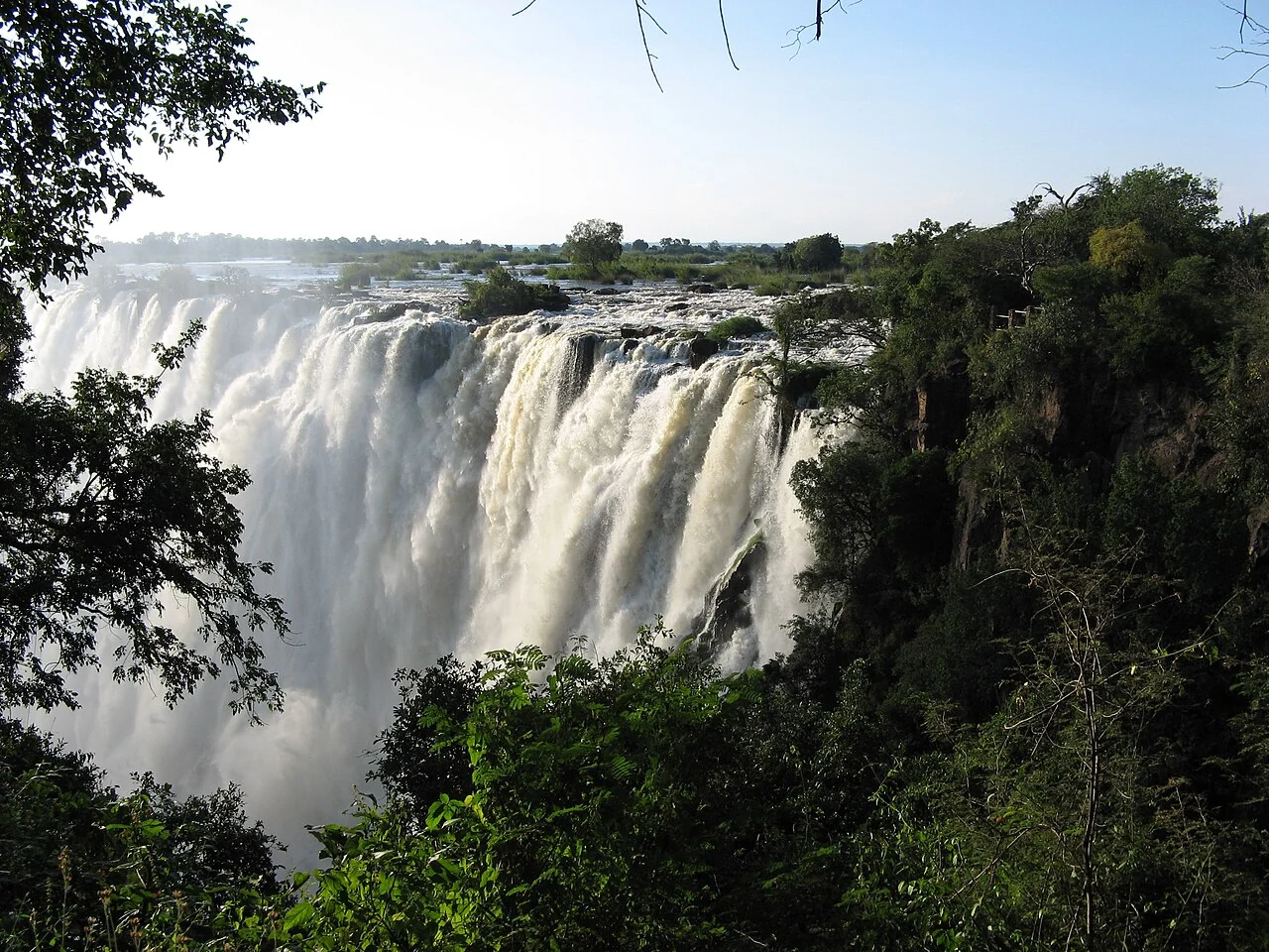 Waterfall scenery in the Zambia section of Victoria Falls; Someone35, 3 April 2006, flow varies seasonally