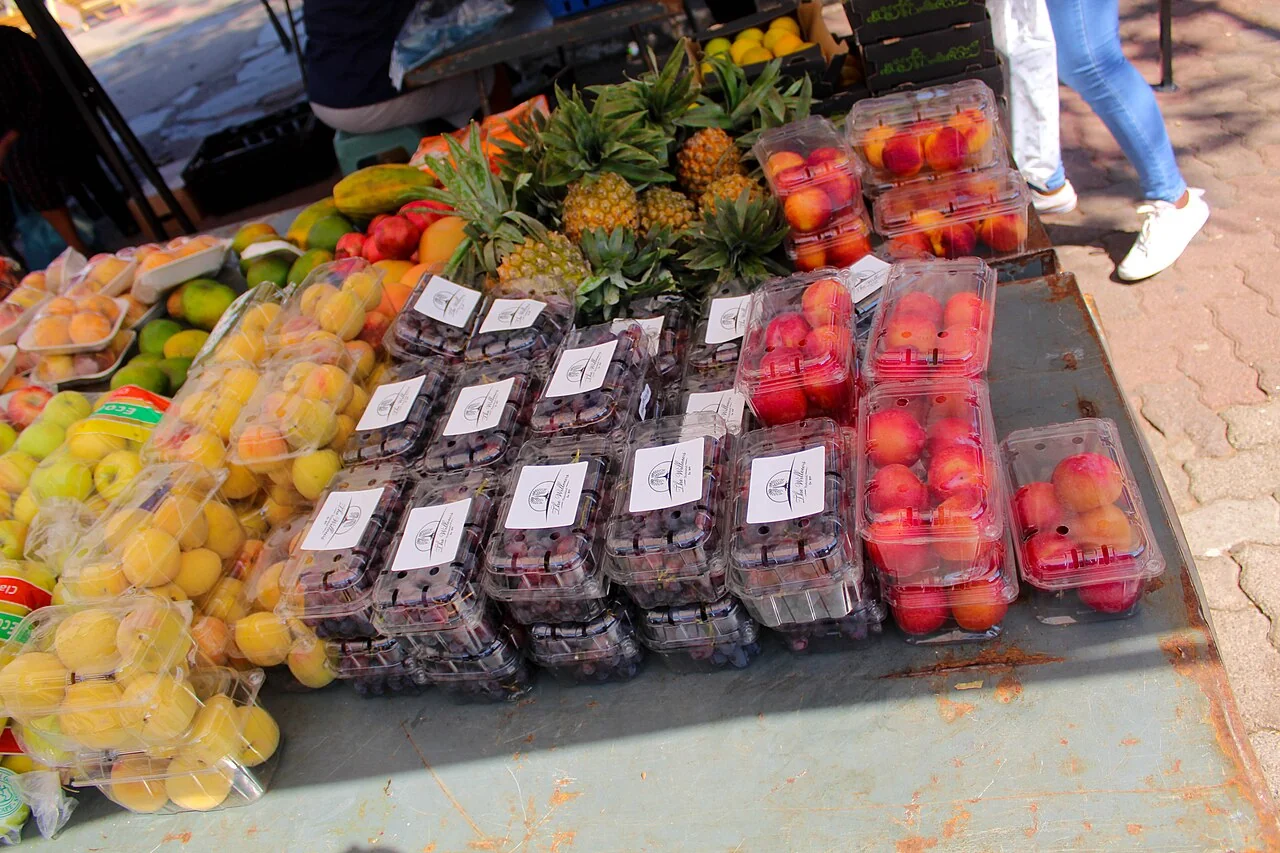 Fruit selling at Gaborone Main Mall; March 2021, not a seswaa or bogobe photograph