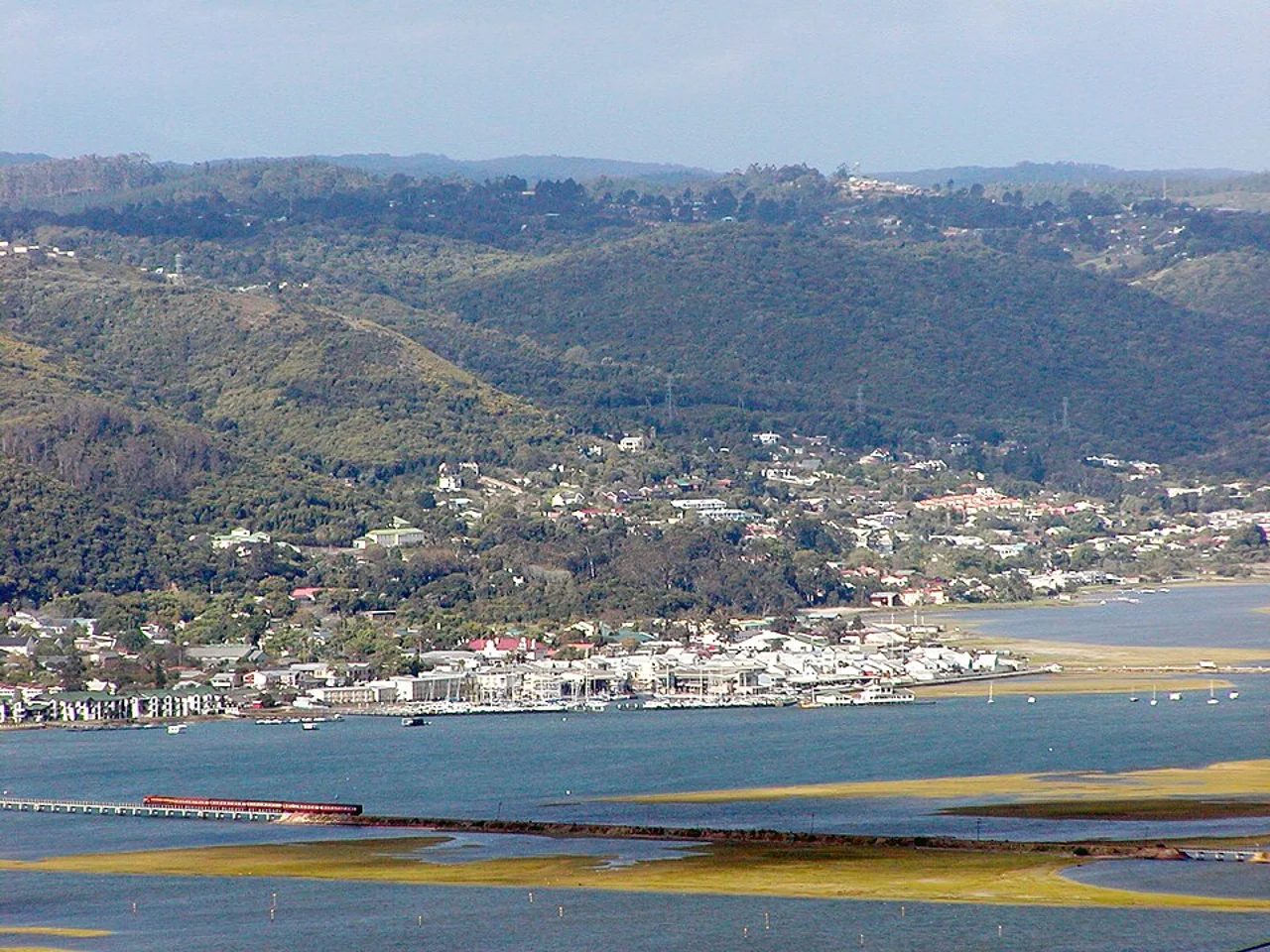 Knysna lagoon and town view,September2005; the visible track does not prove a current train service