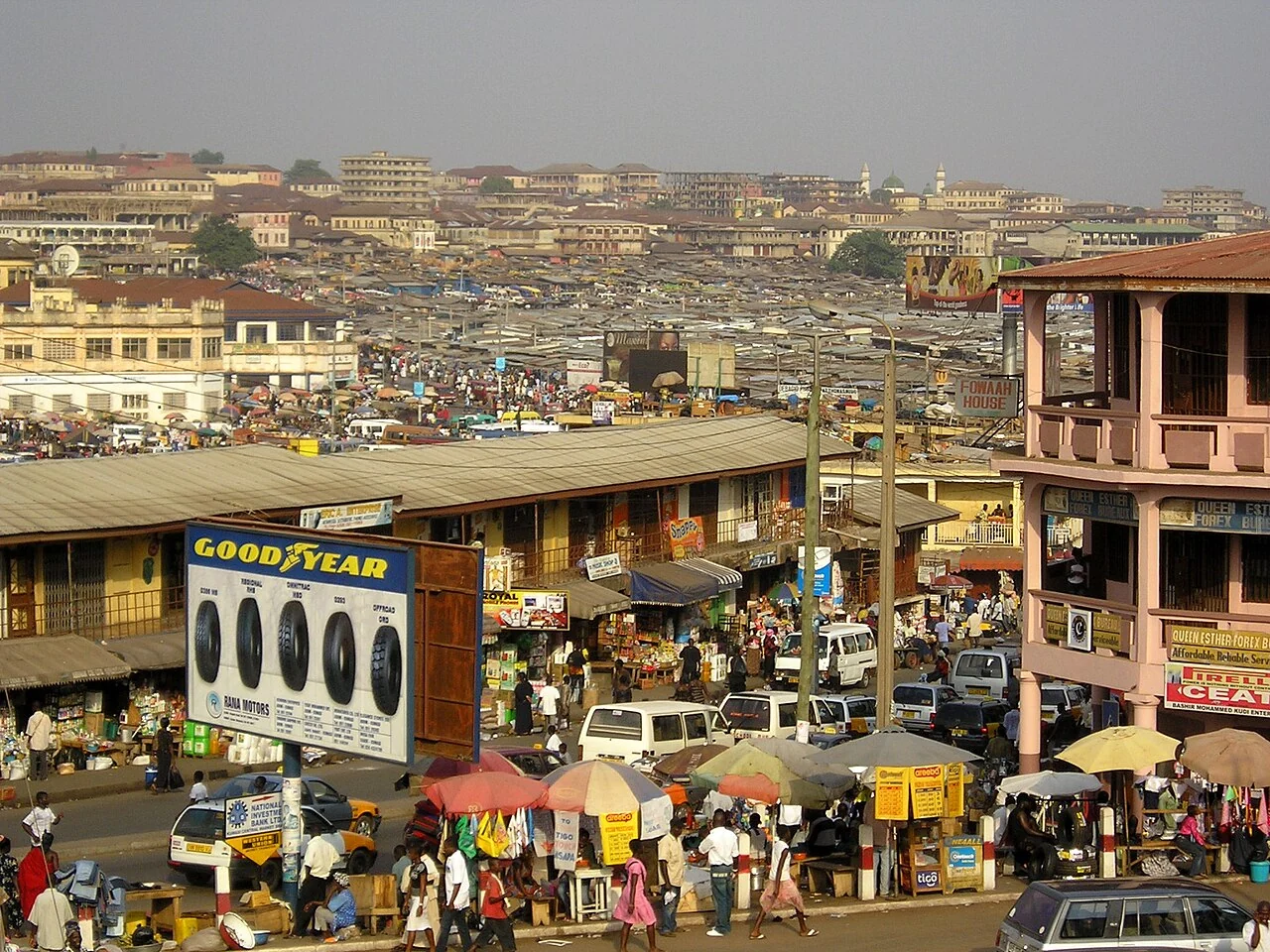 Kumasi pazarının tarihî görünümü, Mayıs 2011