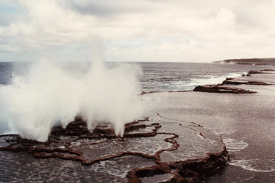 Wave spray at Mapu ʻa Vaea on Tongatapu, Tonga