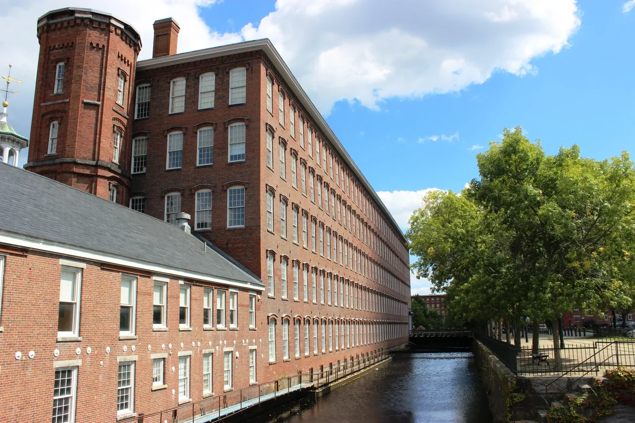 NPS archive view of Boott Cotton Mills Museum and canal in Lowell