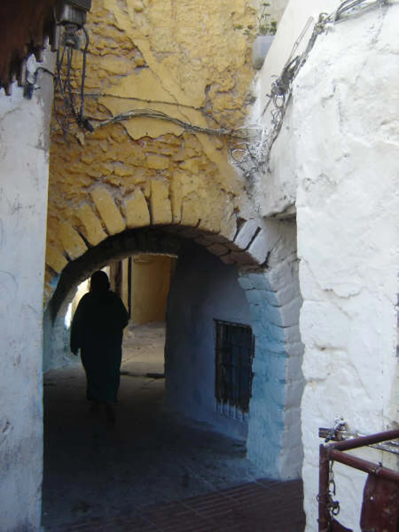 Safi medinasında geçit, 1 Mayıs 2007; bugünkü sokak düzeninin kaydı değildir.