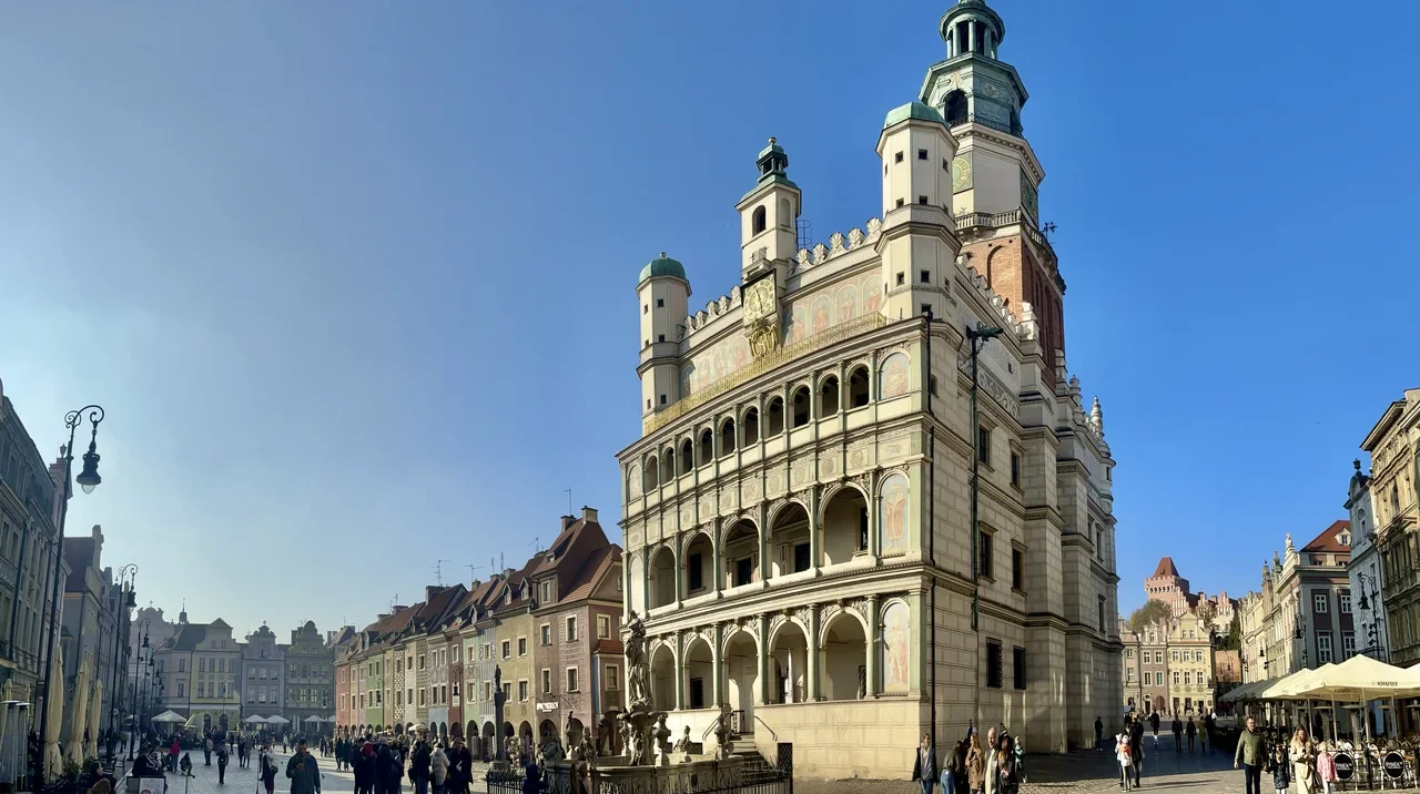 Poznań Stary Rynek meydanı ve Rönesans belediye binası, Eylül 2024
