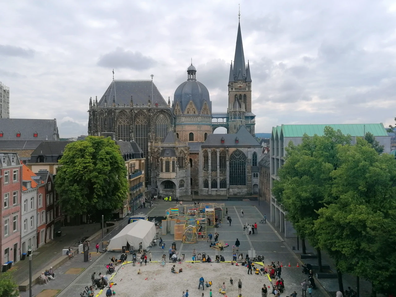 A different exterior perspective of Aachen Cathedral