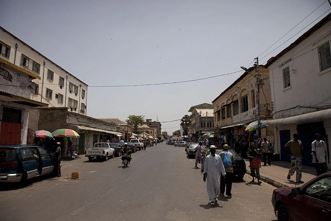 Banjul streetscape; March 2009, not a museum interior or building