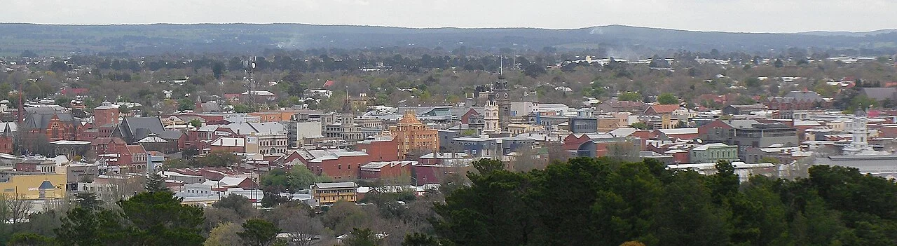 Ballarat Black Hill yönünden geniş kent görünümü, Ekim 2009
