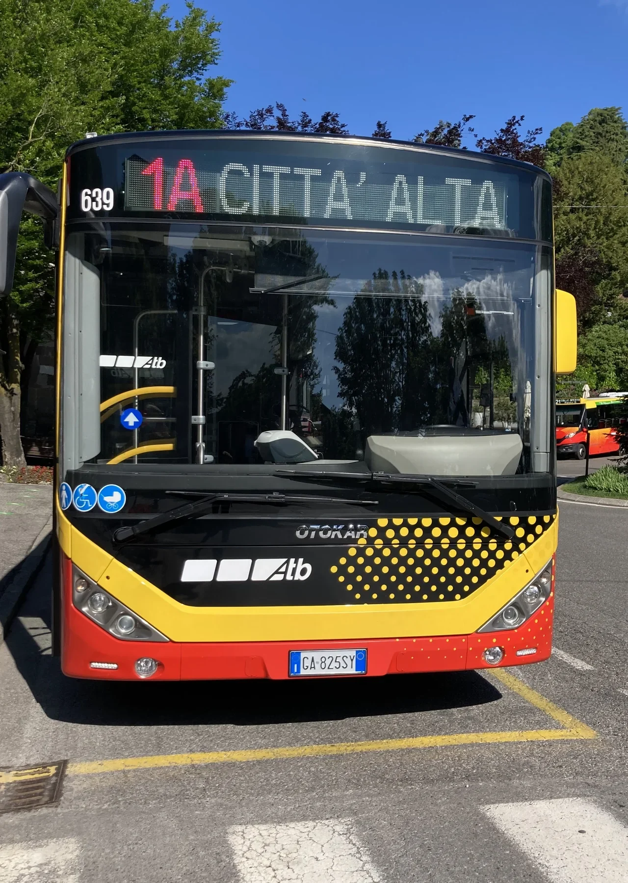 ATB route 1A bus displaying the Città Alta destination in Bergamo, May 2021