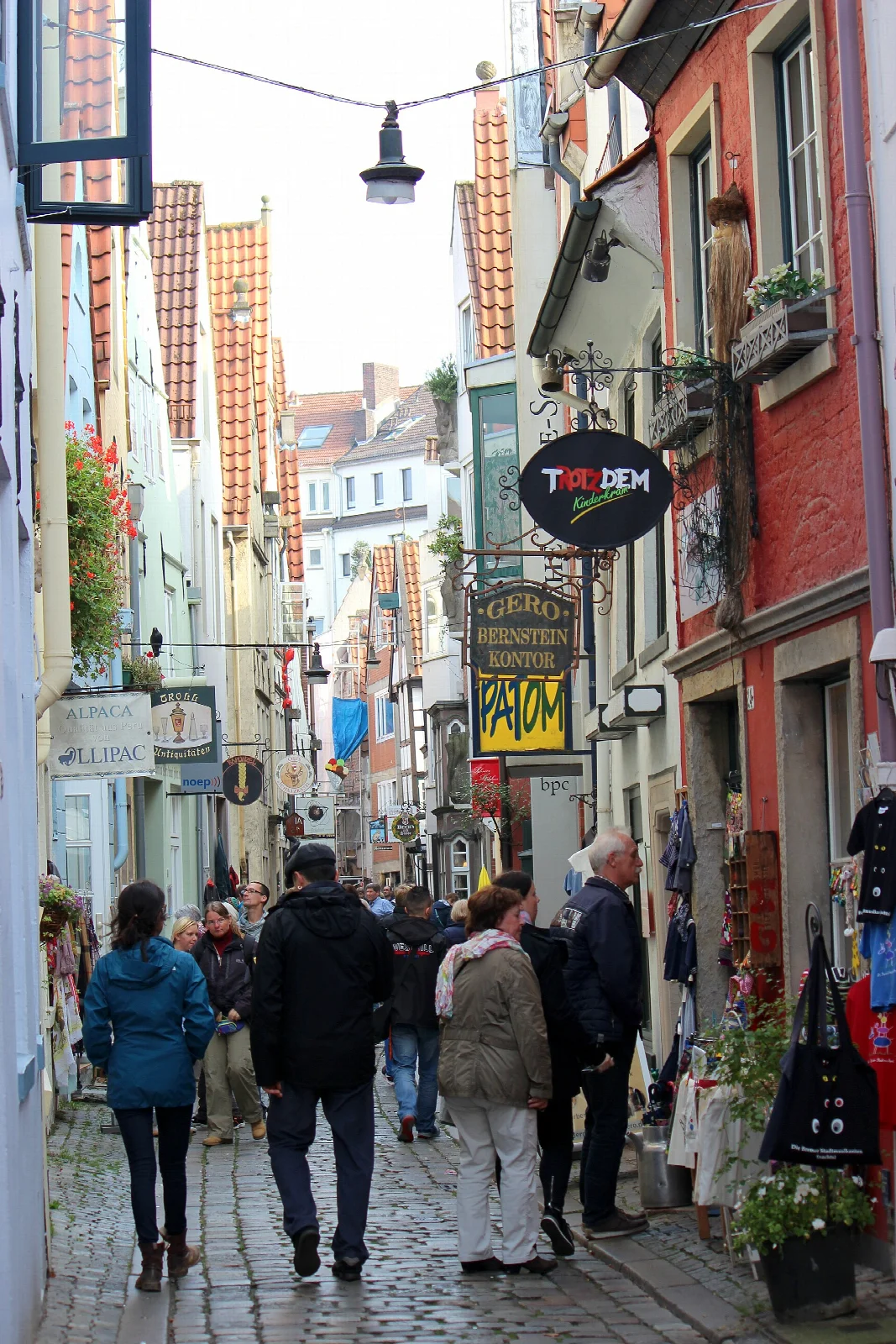 A narrow street and house facades in Bremen’s Schnoor neighbourhood, photographed in 2015