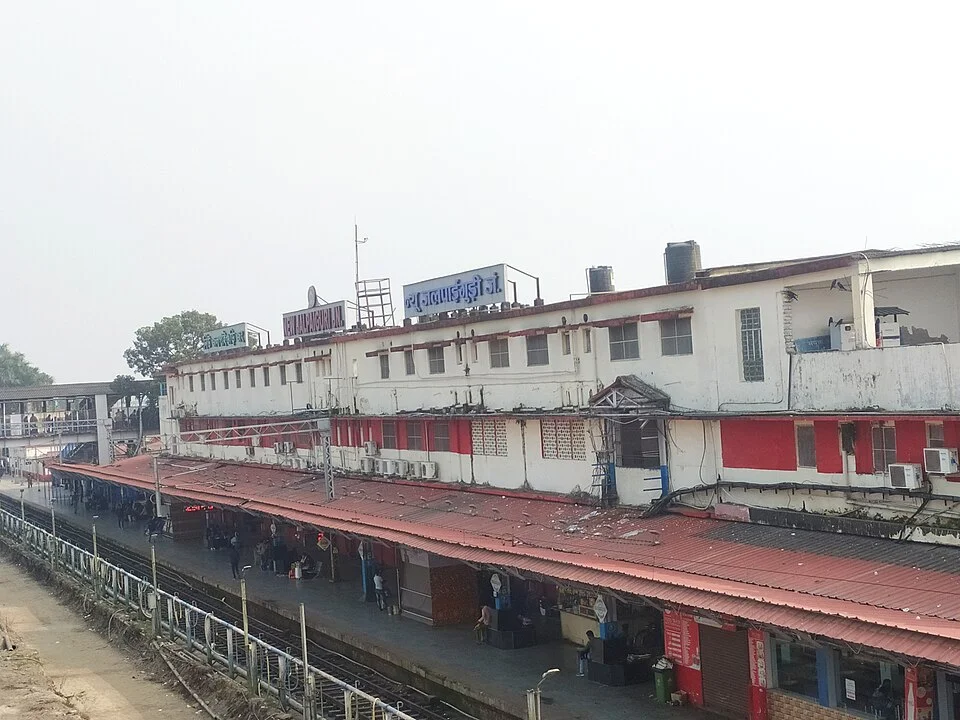 Platforms at New Jalpaiguri railway station