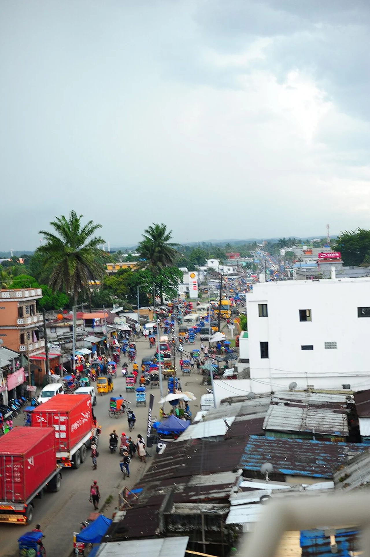 Tamatave city street; November 2023, not current road-access information