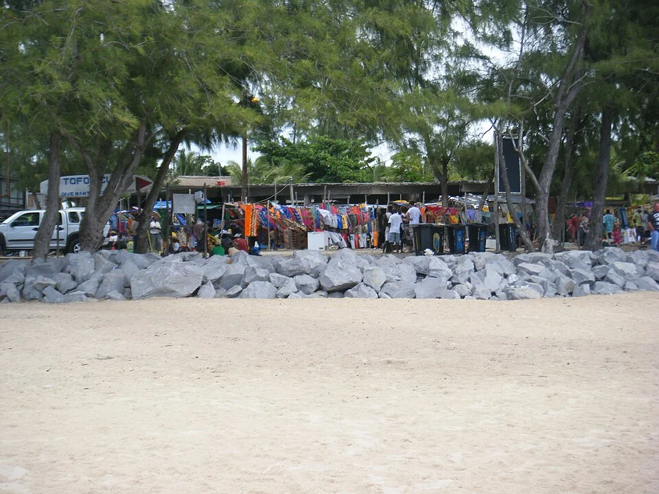View towards the market from Tofo Beach
