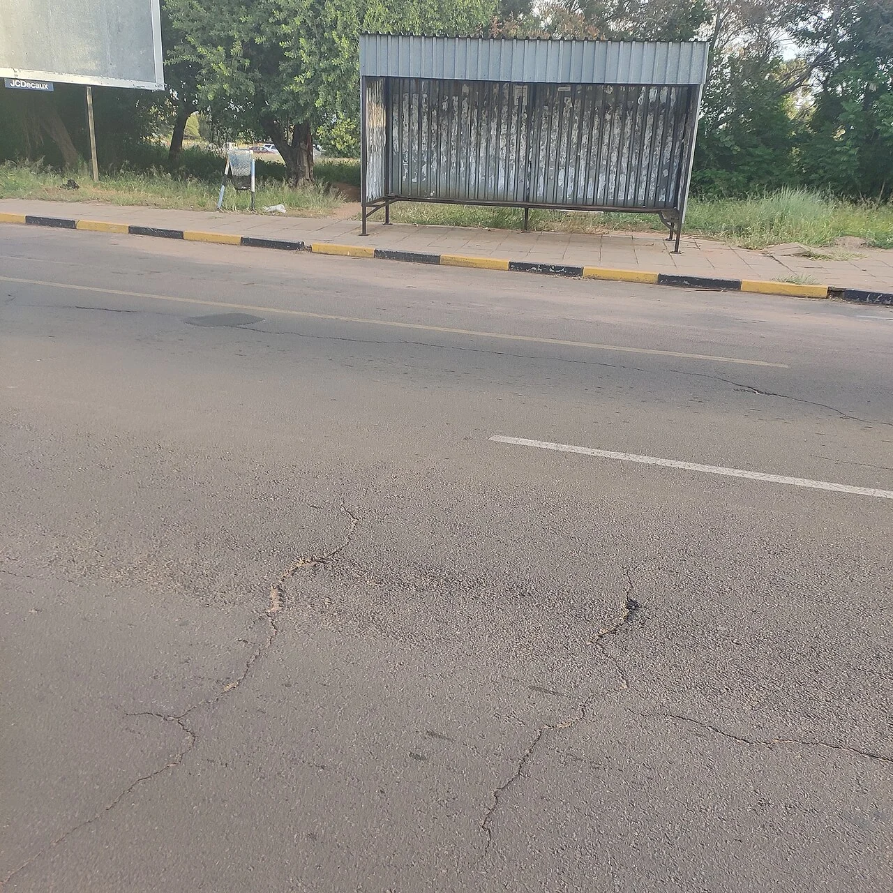 Road and shelter near Main Mall; February 2020, not the Thapong building