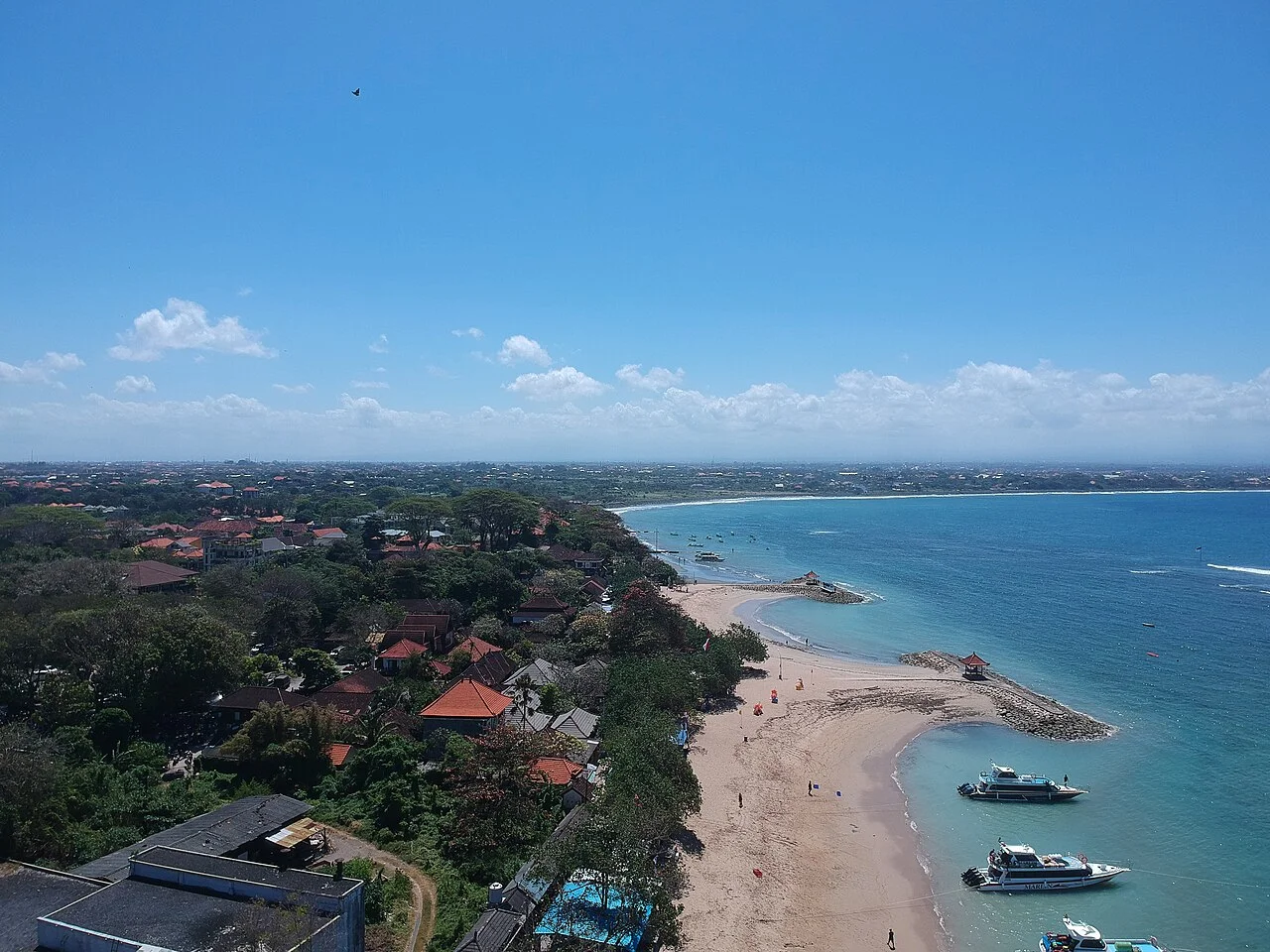 Beach, boats and sea along Sanur coast; Magul, 21 August 2017.