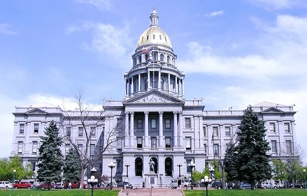 Exterior of the Colorado State Capitol, archival photograph from May 2005