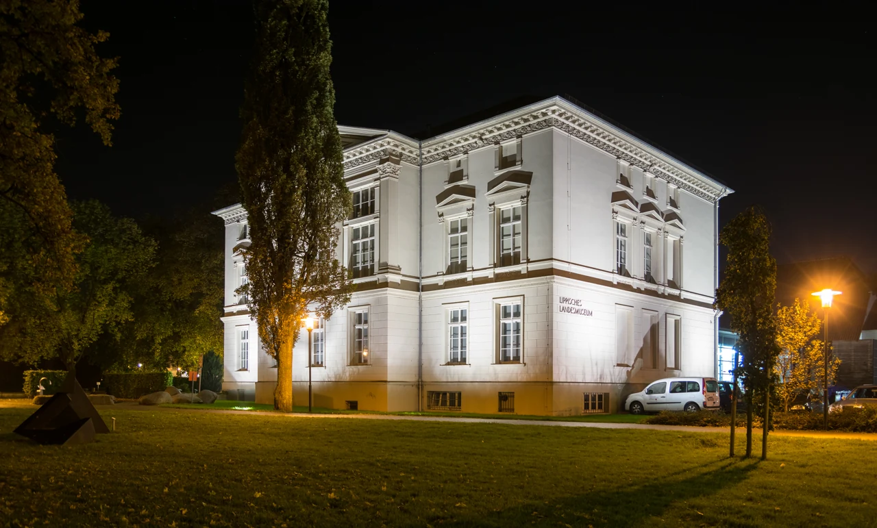 Lippisches Landesmuseum’un 2014 tarihli gece görünümü