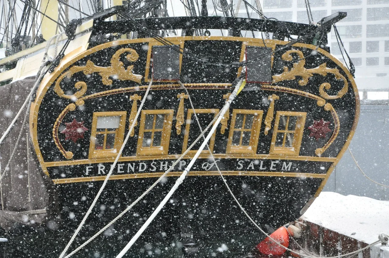 Friendship of Salem gemisinin 2013 kar altındaki arşiv görünümü