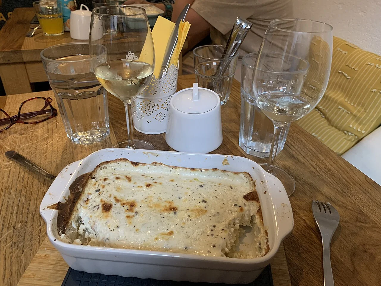 Zagreb La Štruk restoranında fırın štrukli servisi, Temmuz 2024; güncel menü veya porsiyon garantisi değildir.