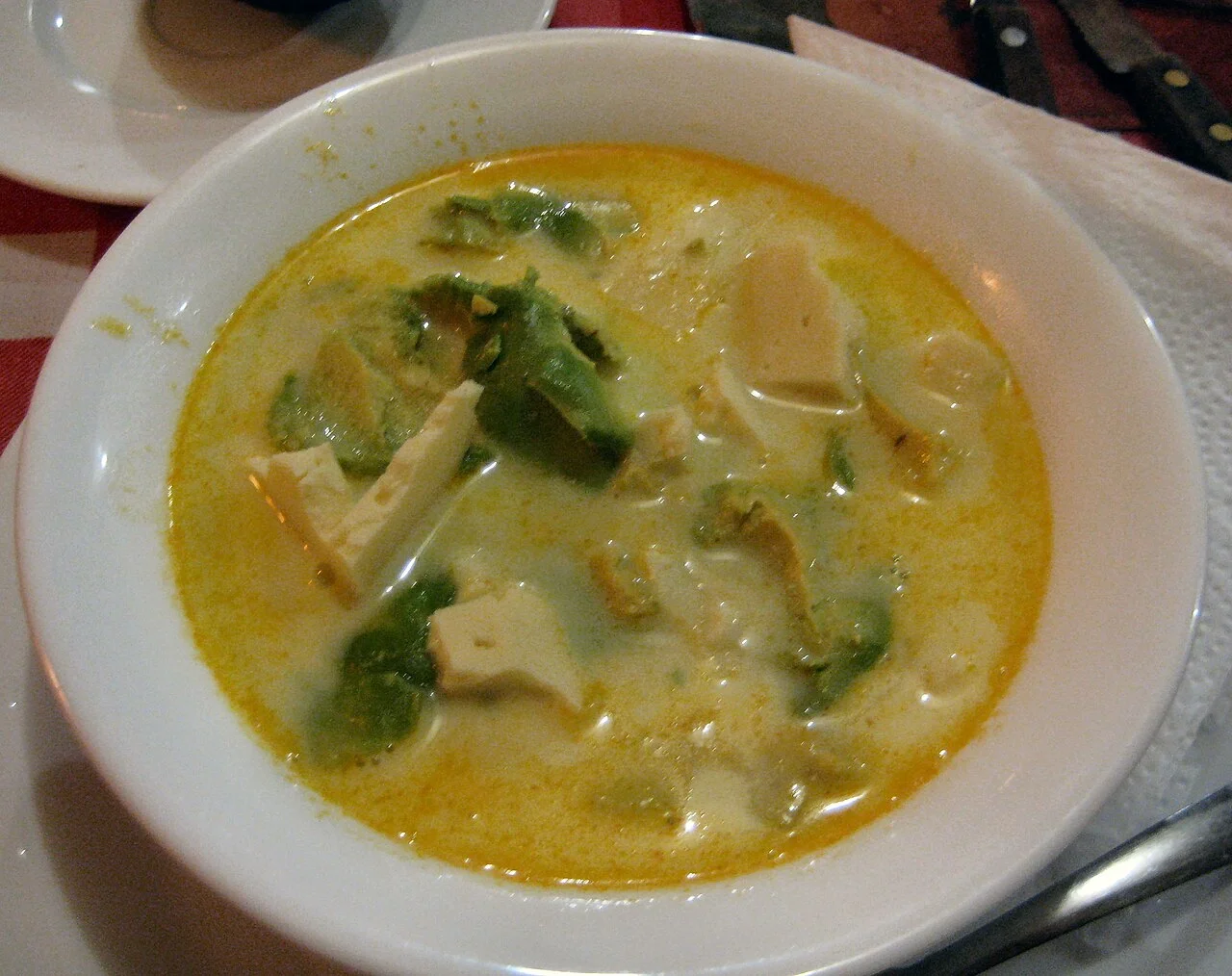 Ekvador locro de papa örneği, 2010; belirli Quito işletmesi atfedilmemiştir