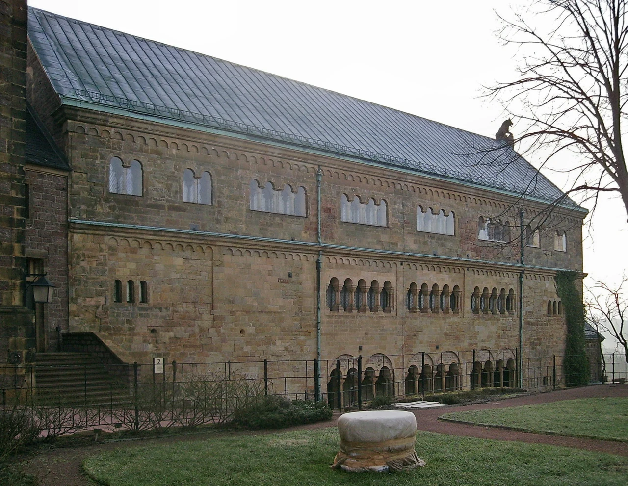 Exterior of the Wartburg Palas, photographed in 2007
