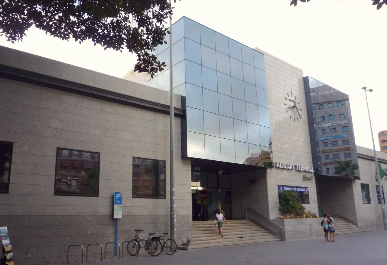 Exterior of Alicante Terminal railway station, archival view from 2017