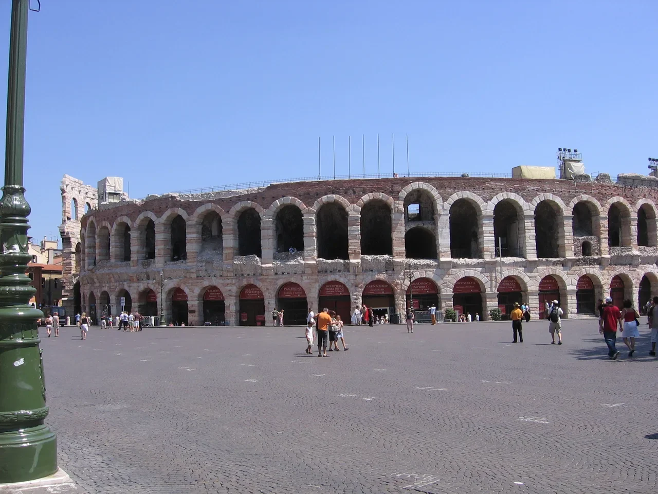 Verona Arena exterior from Piazza Bra, August 2007