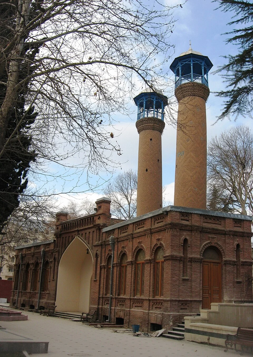 Gence Şah Abbas/Cuma Camii dış cephesi; Interfase, 2 Ocak 2012.