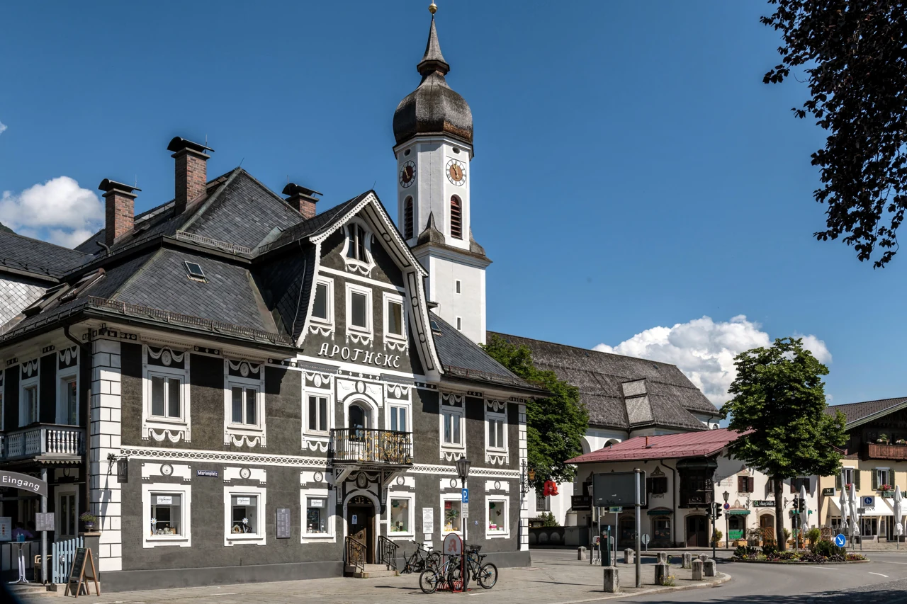 Historic Garmisch façades and a bell tower