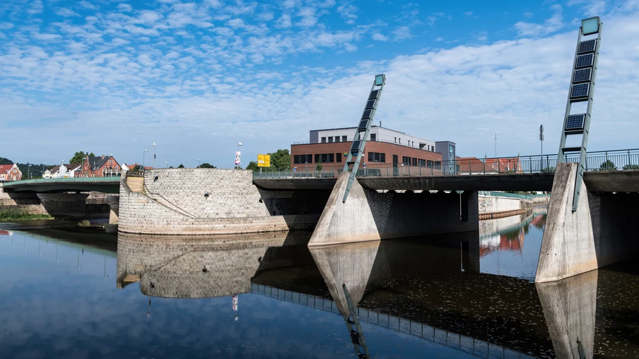 Hameln’de Weser üzerindeki köprü