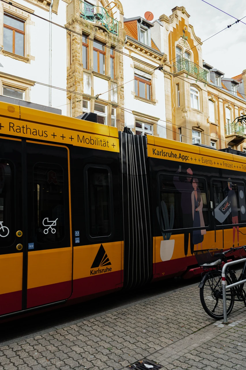 Karlsruhe şehir içi tramvayı