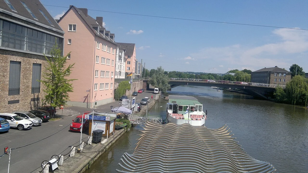 Kassel’de Fulda kıyısı, 2013 arşiv manzarası