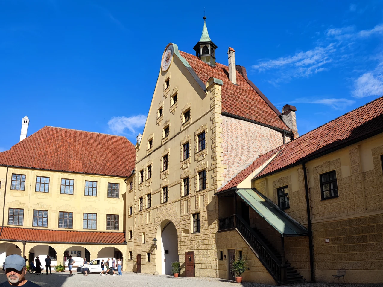 Burg Trausnitz avlu çevresindeki dış cepheler