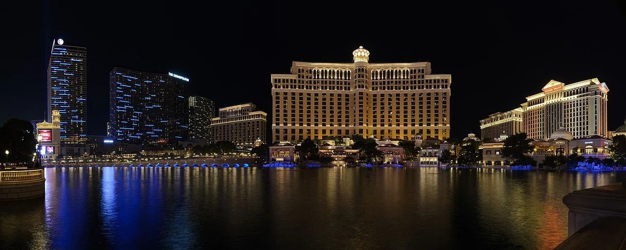 Night panorama of Bellagio lake and Las Vegas Strip hotels, 2013