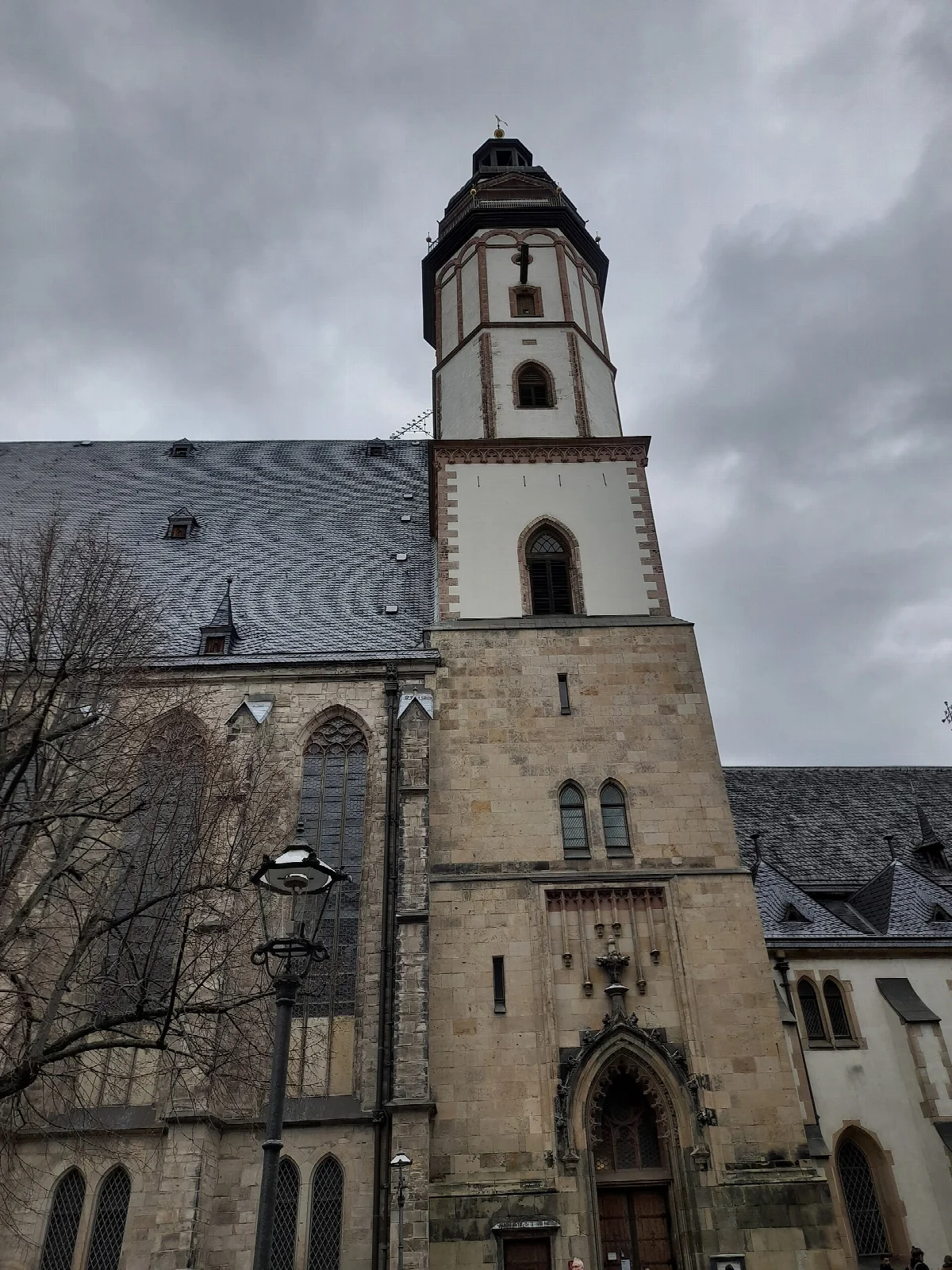Leipzig Thomaskirche yapısının görünümü; Şubat 2024 tarihli fotoğraf