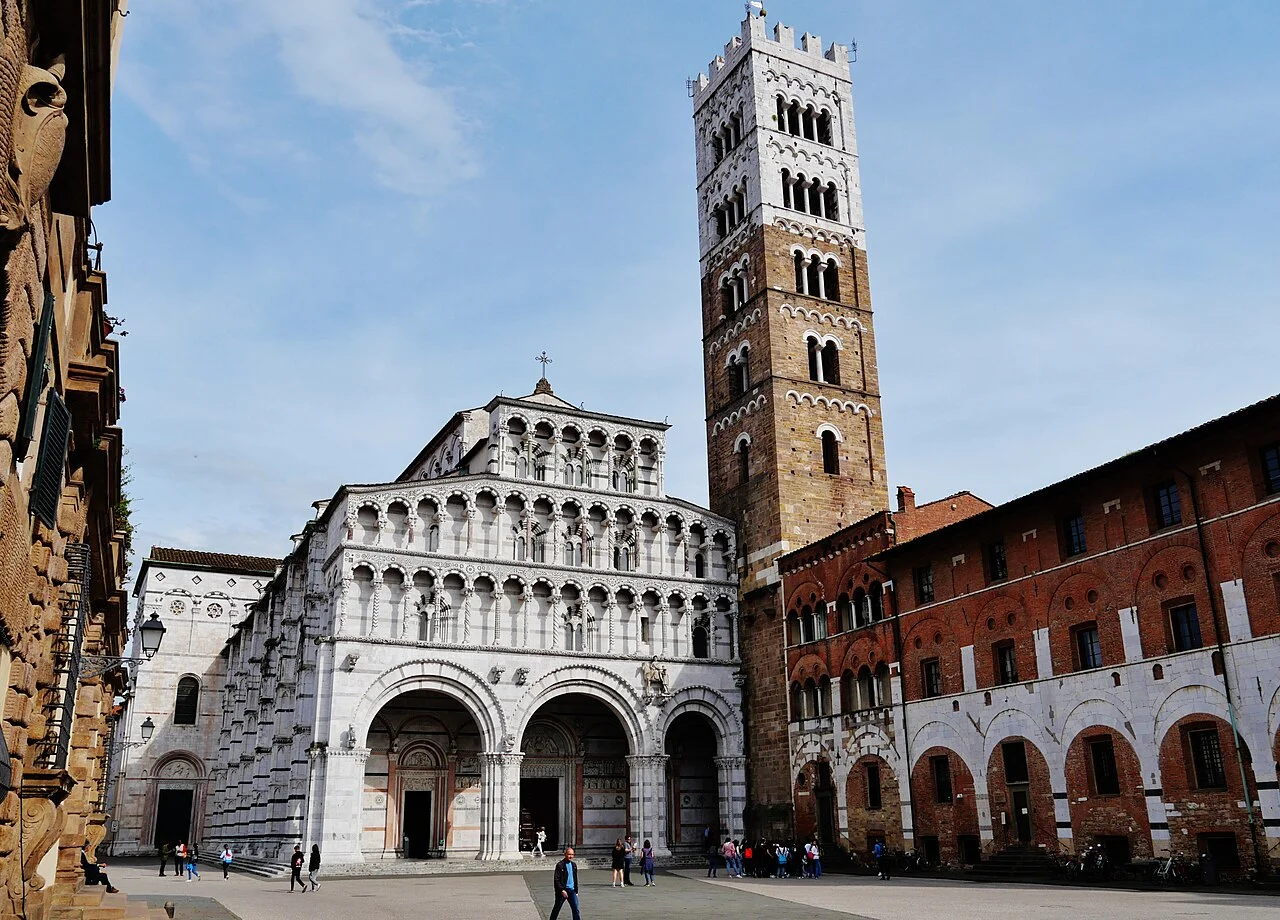 Lucca San Martino katedrali, cephe ayrıntısı bağlamı; 2023-04-21