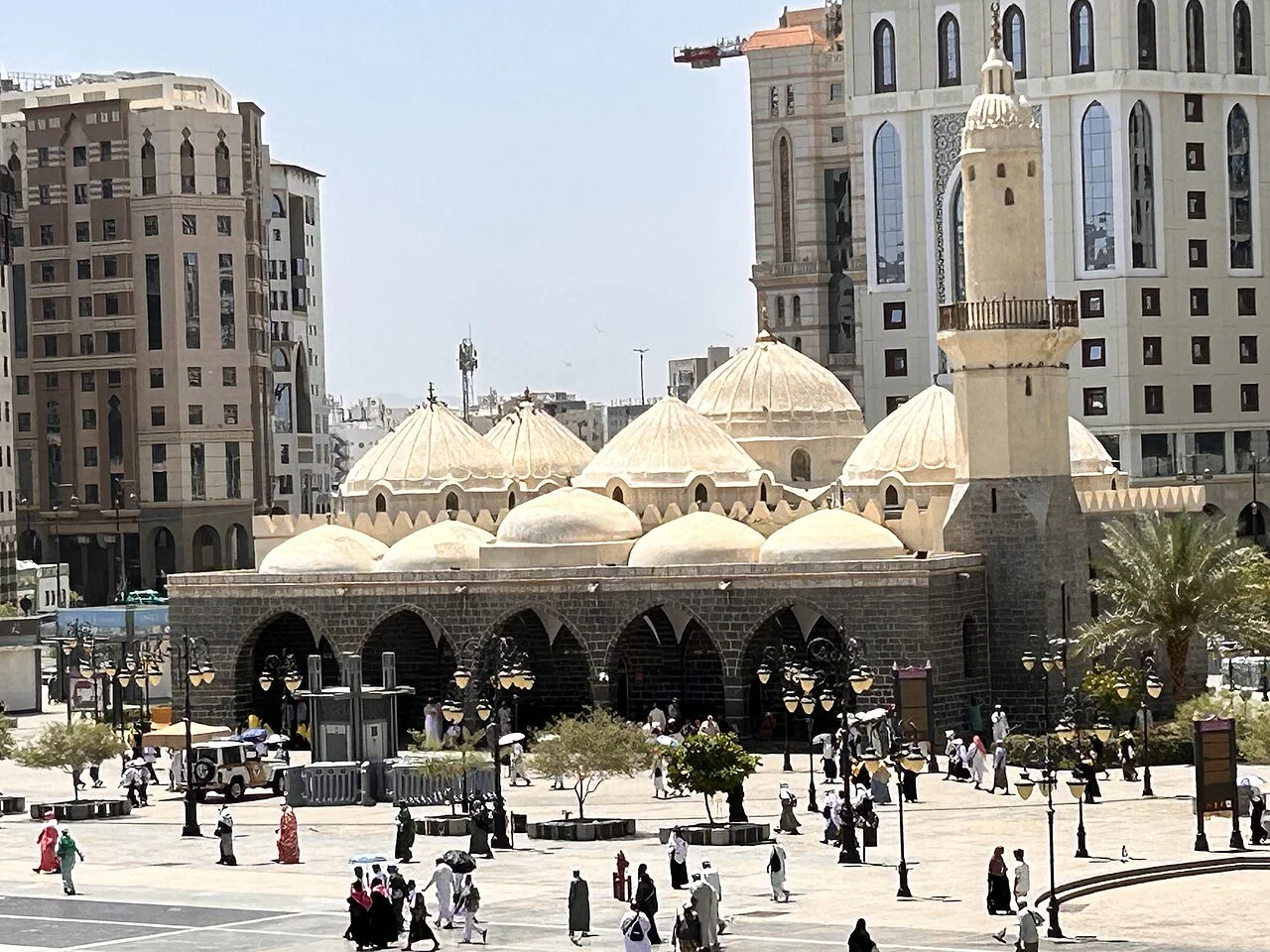 Exterior of historic Ghamama Mosque in central Madinah; FaysaLBinDaruL, 13 May 2026.