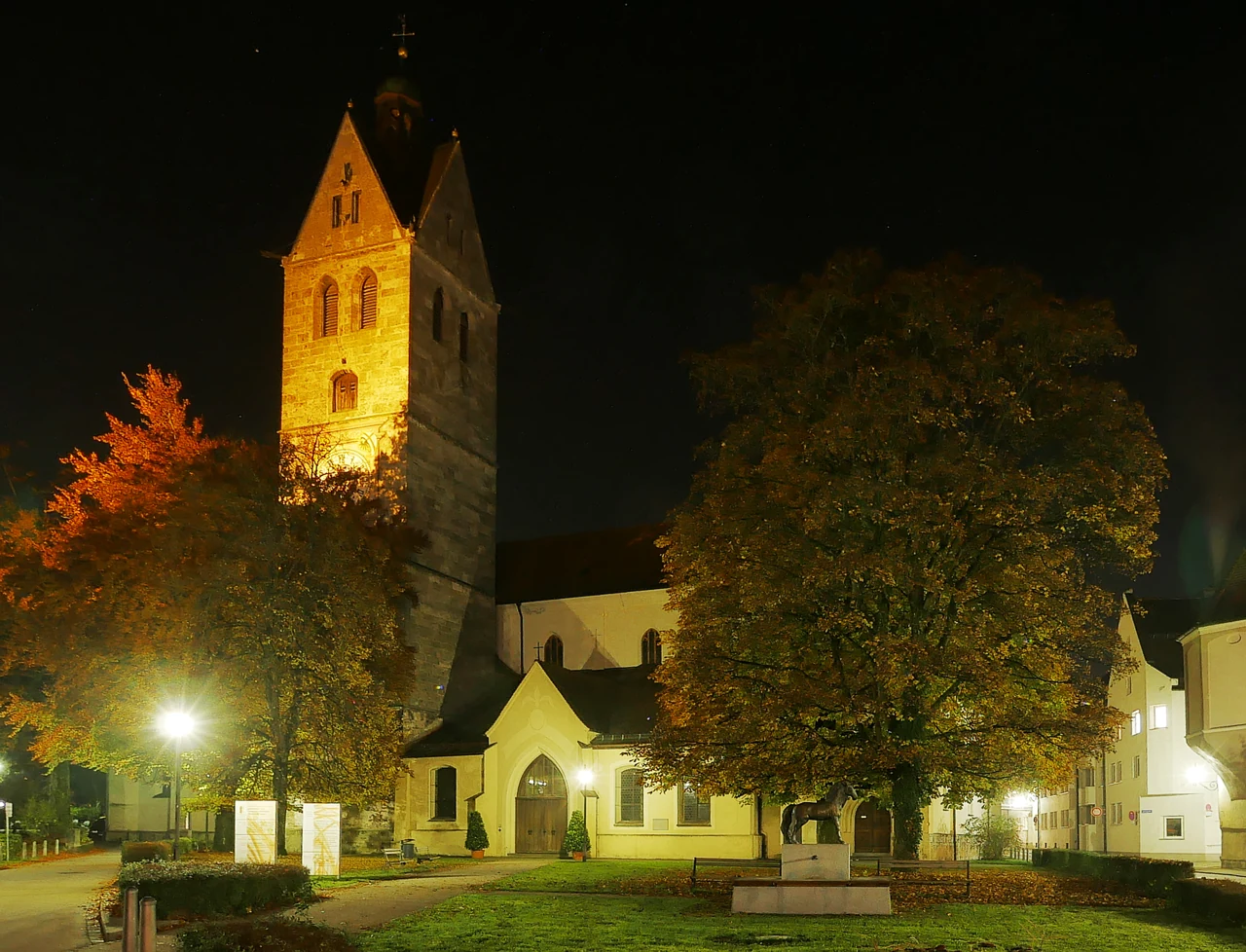Unser Frauen Church in Memmingen at night, 2016