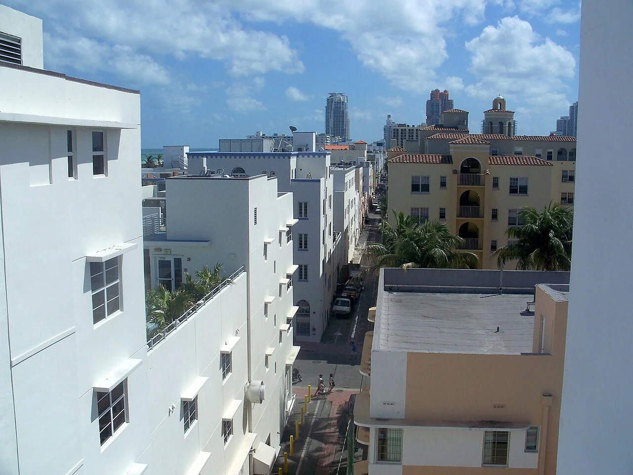 Southward view along Ocean Court in Miami Beach Architectural District, 2011