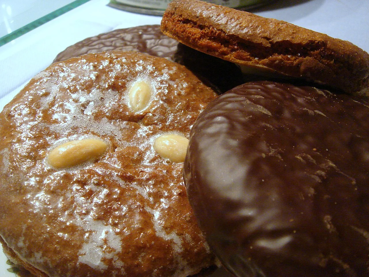 Nürnberger Lebkuchen hamur işi örneği, 2007; çekim yeri kaynakta belirtilmez