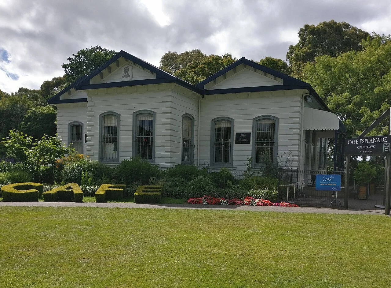 Café Esplanade building in Victoria Esplanade, Palmerston North, December 2019; not a current menu or service claim